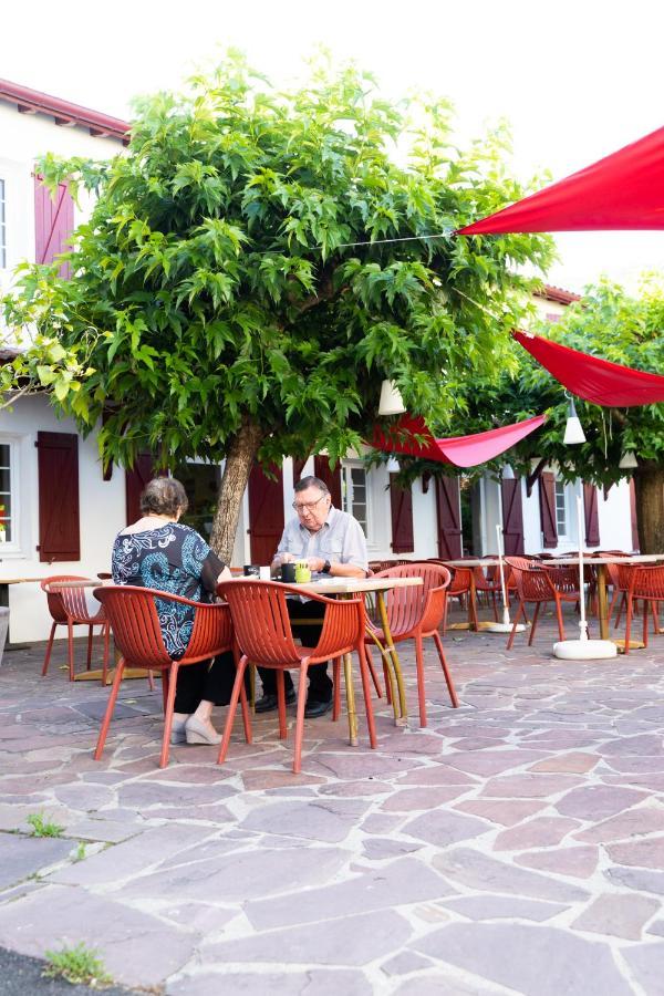 Hôtel Juantorena Saint-Étienne-de-Baigorry Exterior foto